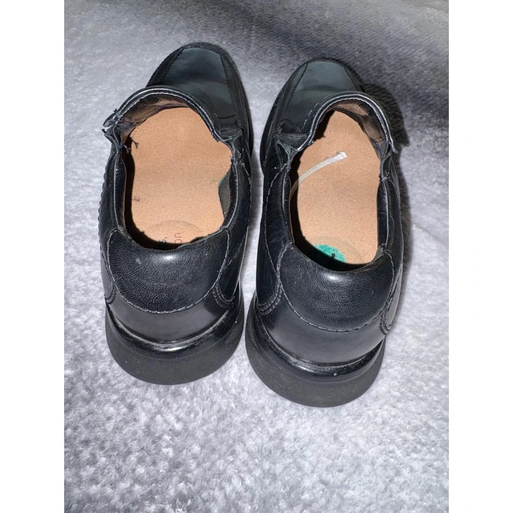 Clarks Collection Mens Black Leather Slip On Loafers Square Toe Dress Shoes 7.5‎